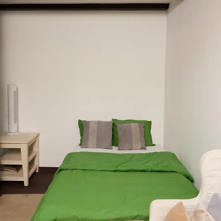 Redlight Canalview Centre