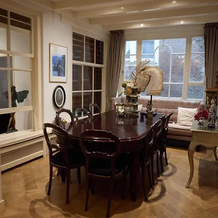 Redlight Canalview Centre Apartamento