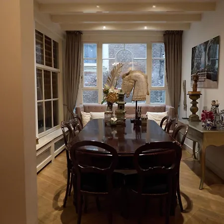 شقة Redlight Canalview Centre