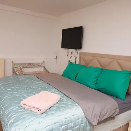 Redlight Canalview Centre شقة *