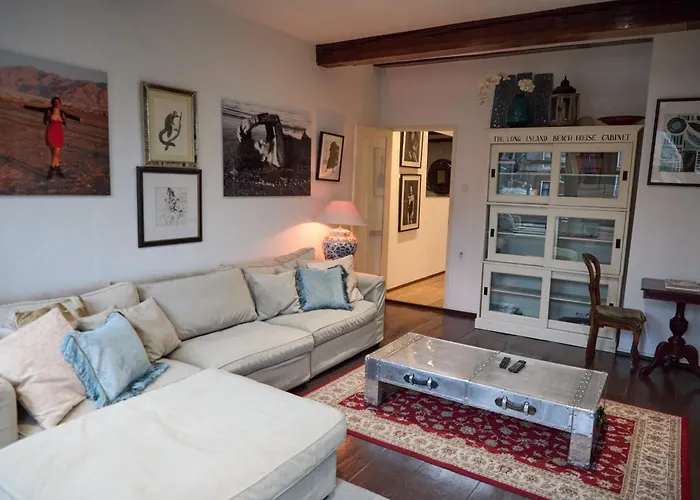 Апартаменты Redlight Canalview Centre *