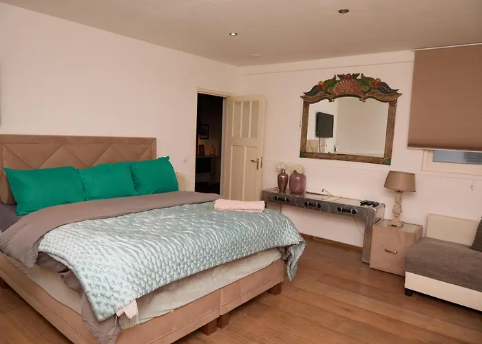 Redlight Canalview Centre Апартаменты Амстердам