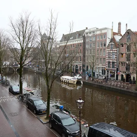 Redlight Canalview Centre Apartment *