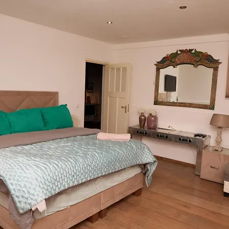Redlight Canalview Centre Apartment Amsterdam